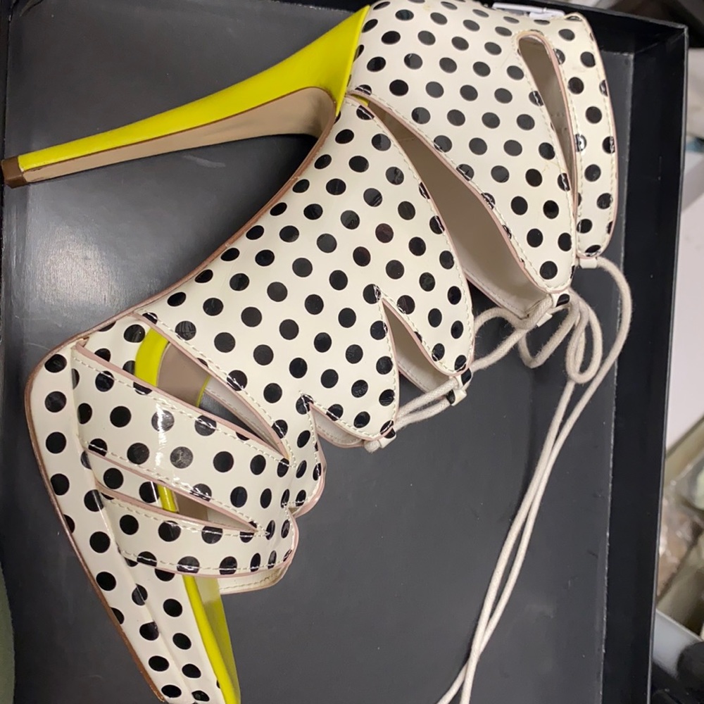 Fashionable polkadot black and white heels